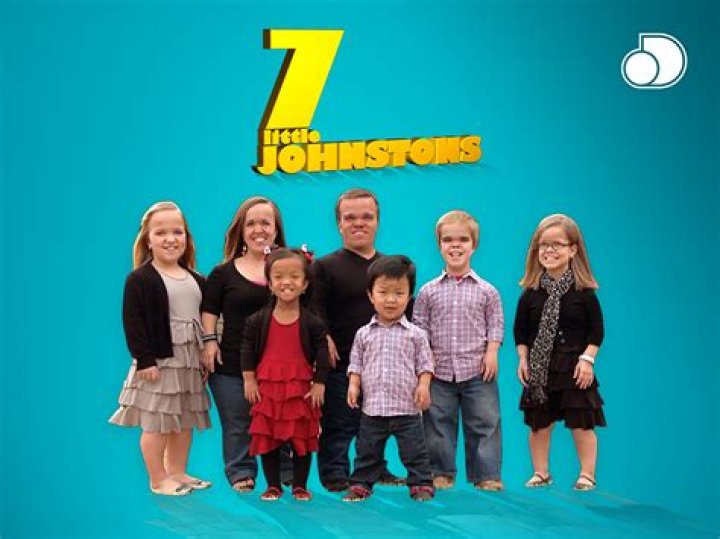 ‘7 Little Johnstons’ Preview: The Family Takes Over The Town Square With Their ‘Grease’ Video Shoot
