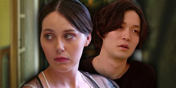 Deavan Doesn’t Trust Jihoon On ‘Other Way’ – Hollywood Life