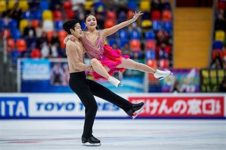 Photos Of The Ice Skaters Known As ‘Shib Sibs’ – Hollywood Life