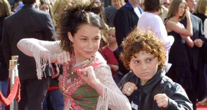 Alexa PenaVega Raves Over Daryl Sabara & Meghan Trainor’s Engagement – Hollywood Life