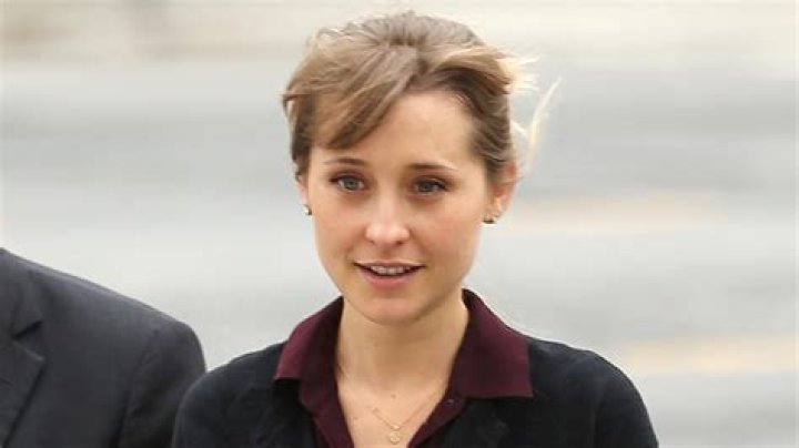 Allison Mack Pleads Guilty To 2 Charges In NXIVM Sex Cult Case, Faces 20 Years In Prison