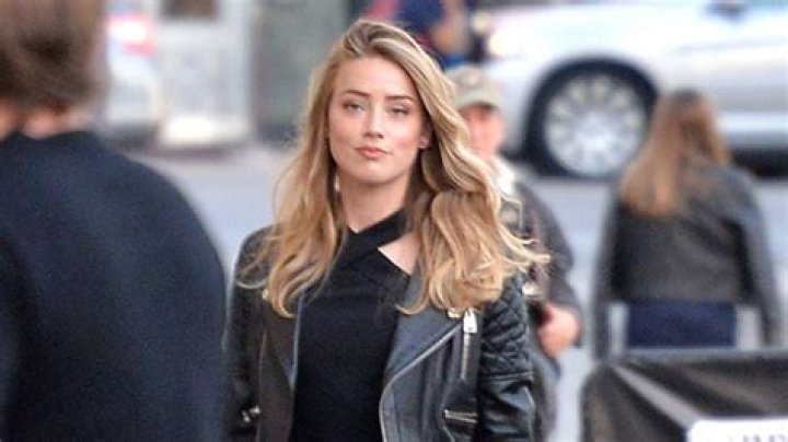 Amber Heard Reacts To Johnny Depp Poop In The Bed Story – Hollywood Life