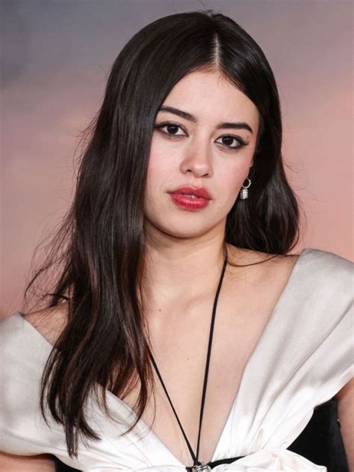 Photos Of The ‘Prey’ Star – Hollywood Life