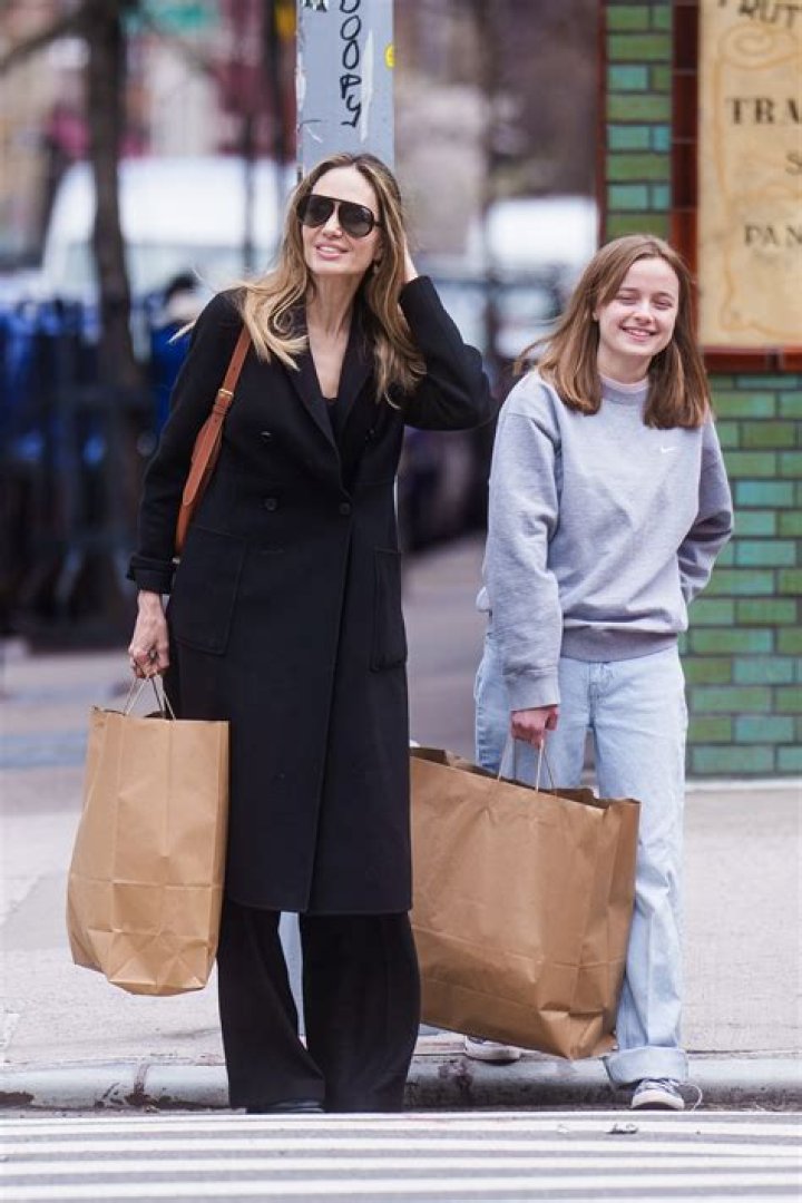 Angelina Jolie & & Mini-Me Daughter Vivienne, 12, Bond On Shopping Trip To The Craft Store — Pic
