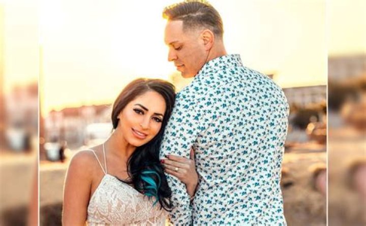 Angelina Pivarnick In Couples Therapy With Fiance Chris Larangeira – Hollywood Life