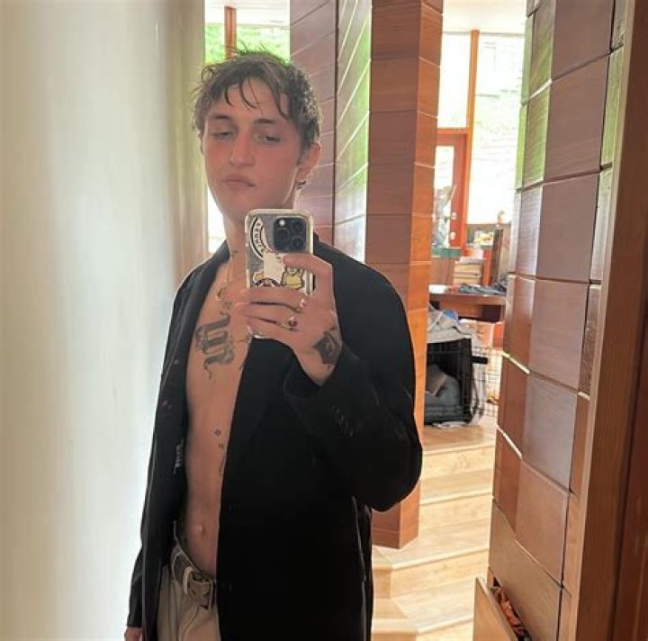 Anwar Hadid: PICS