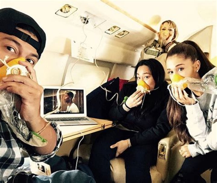 Ariana Grande Has Terrifying Near-Death Experience On A Small Plane