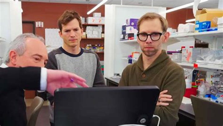 Ashton Kutcher Almost Killed Himself To Donate Heart To Ill Brother – Hollywood Life