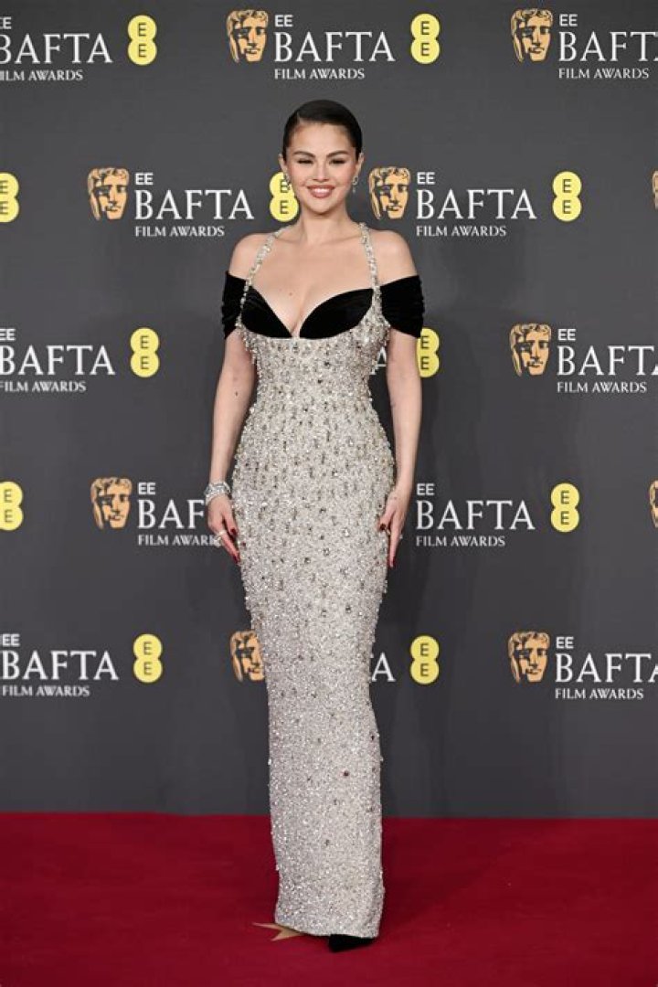 BAFTA Awards Red Carpet 2014 — PHOTOS: Amy Adams & More