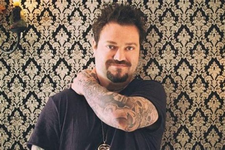 Bam Margera Celebrity Profile – Hollywood Life
