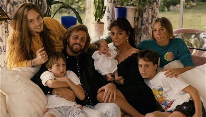 Get to Know His 5 Children, Including Steve Gibb – Hollywood Life