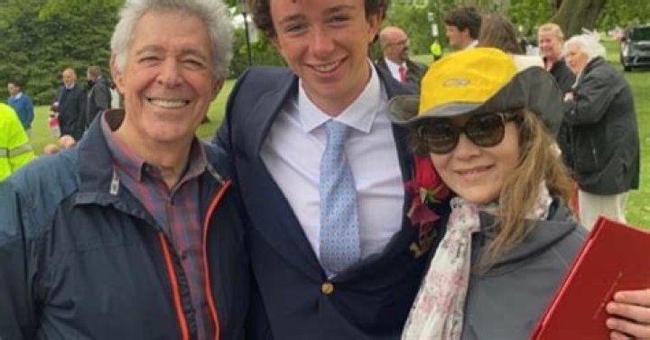 All About ‘The Brady Bunch’ Star’s 2 Children – Hollywood Life