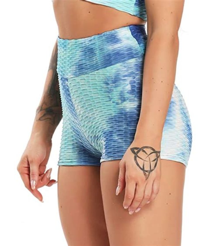 Best Butt-Lifting Shorts Like The TikTok Famous Leggings: Shop – Hollywood Life