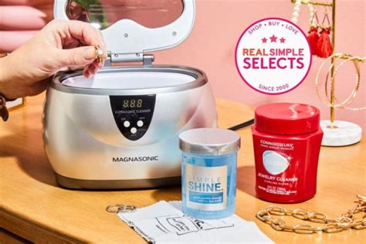 Bring Sparkle & Shine Back To Your Jewelry With These Cleaning Solutions