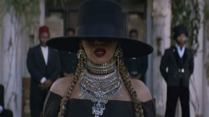 Beyonce Murdered My Kitten With Witchcraft, Kimberley Johnson Claims – Hollywood Life