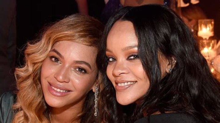 [PIC] Beyonce & Rihanna As Friends — Is Music’s Greatest Rivalry Over? – Hollywood Life