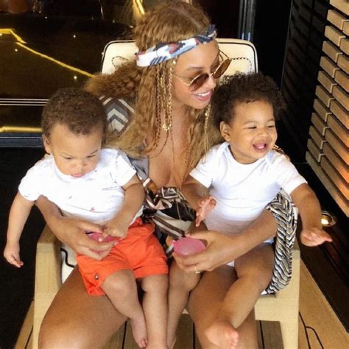 Beyonce Takes Twins Rumi & Sir, 3, On Yacht Ride With Hubby Jay-Z On Birthday Trip To Croatia — See Pic