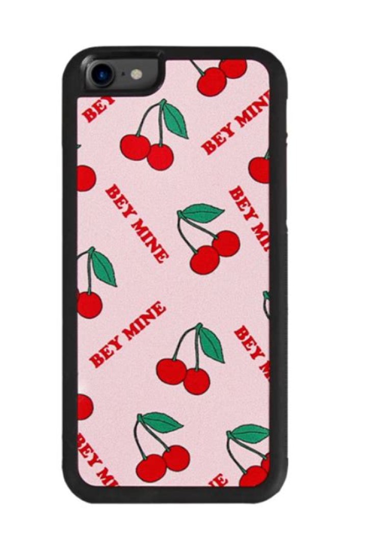 Beyoncé’s Valentine’s Merch — PICS