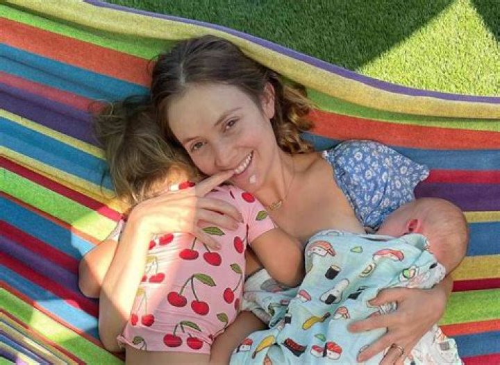 Billie Lourd Denies Having ‘Trendy’ Quarantine Baby & Admits Son Was Conceived Before Pandemic