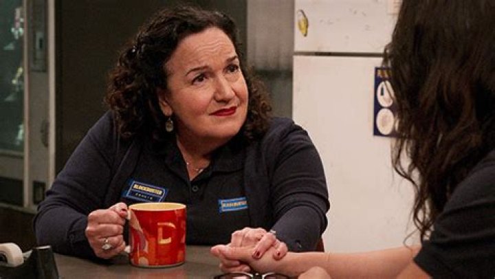 ‘Blockbuster’ Star On Connie’s Husband & ‘Encanto’ Sequel (Exclusive) – Hollywood Life