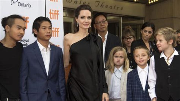 Brad Pitt & Angelina Jolie’s Kids Won’t Testify In Custody Battle, Lawyers Say – Hollywood Life