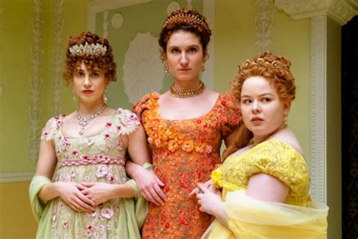 Bridgerton Halloween Costume DIY – Hollywood Life