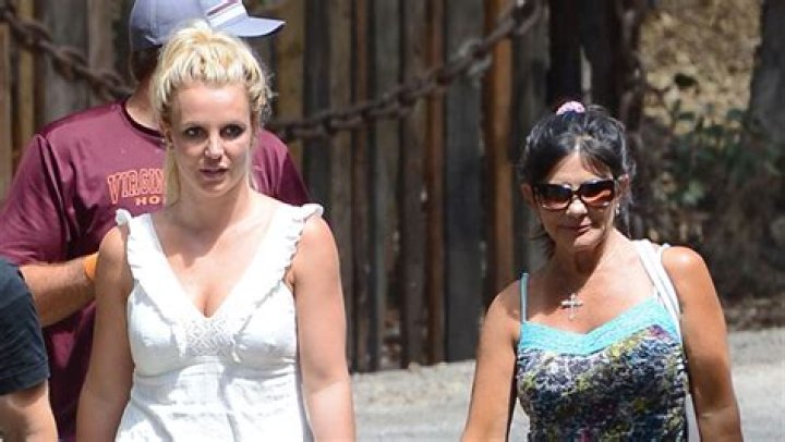 Britney Spears’ Mom Forced Her To Annul Jason Alexander Marriage, Claims Lawyer