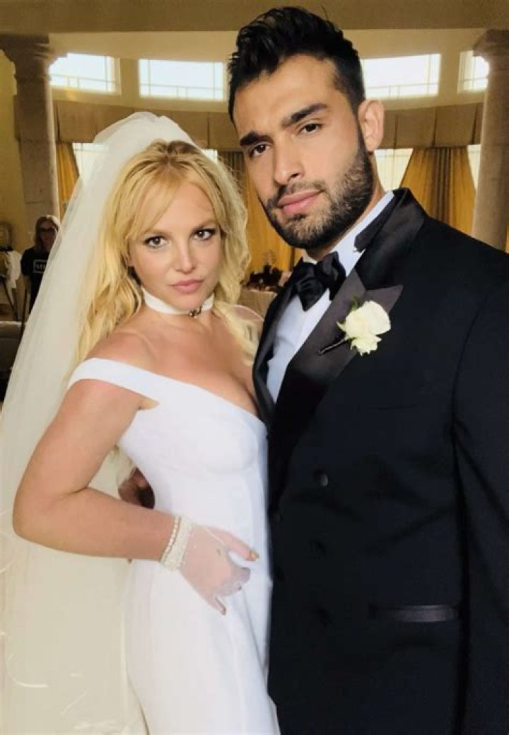 Britney Spears Ditches Her Own Wedding Ring After Husband Sam Asghari Is Seen Without His: Photos