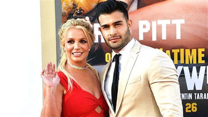 Britney Spears ‘Couldn’t Stop Smiling’ During ‘Romantic’ Date Night With Sam Asghari