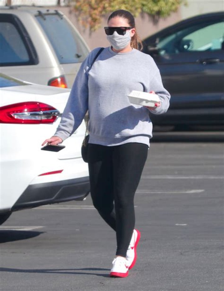 ‘Vanderpump Rules’ Alum Brittany Cartwright Shows Off Baby Bump After Being Shamed By ‘Trolls’