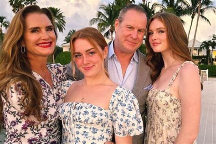 Brooke Shields & Her Family: Photos – Hollywood Life