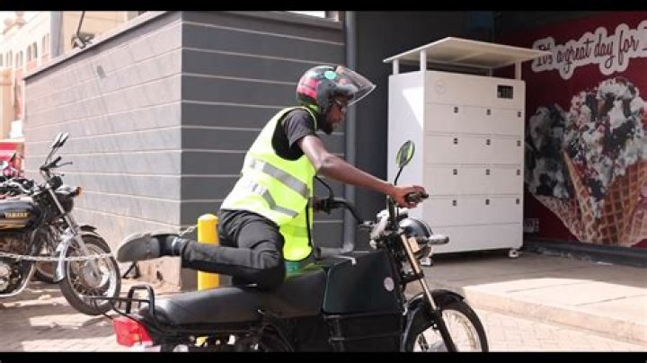 Kenya Moore’s Daughter Brooklyn, 1, Can’t Stop Smiling While Riding On Her Bicycle