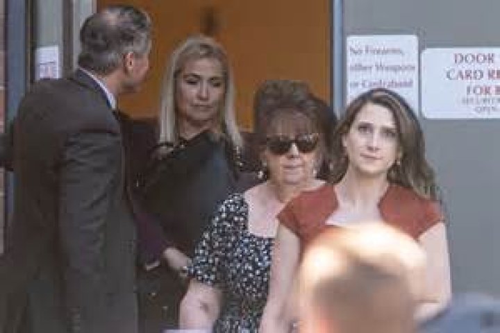 All About His Parents and Sisters – Hollywood Life