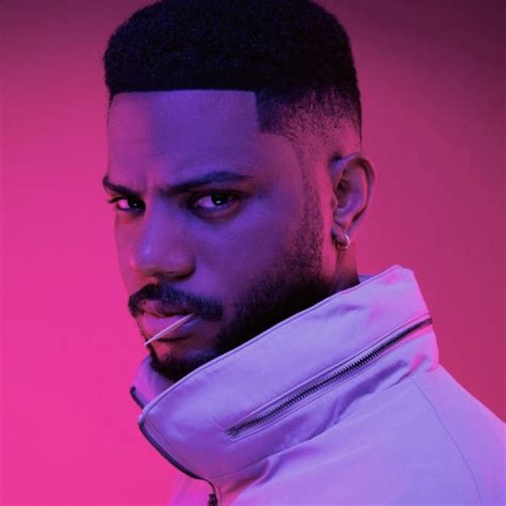 Bryson Tiller Celebrity Profile – Hollywood Life