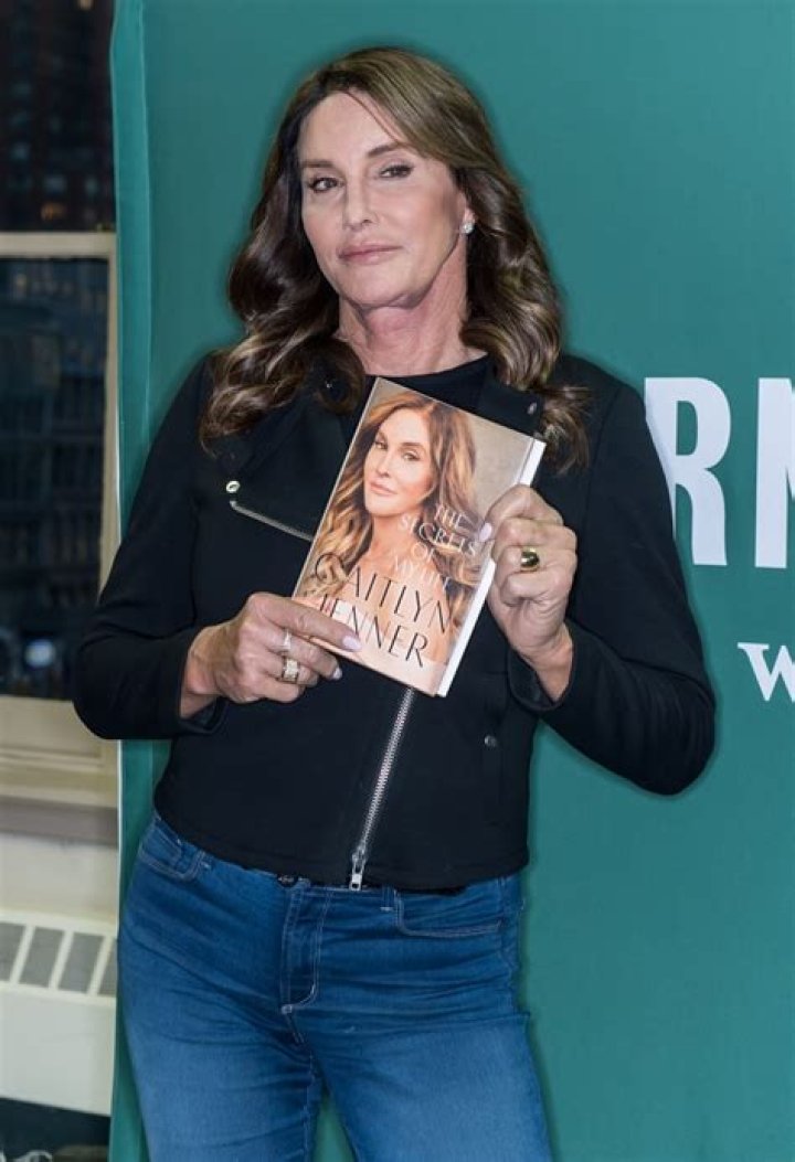 Caitlyn Jenner Claims She Still Doesn’t Talk To Khloe After Feud: ‘I Don’t Know What Her Issues Are’