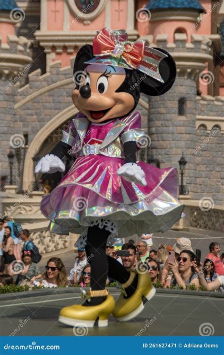 Cardi B Makes Minnie Mouse Twerk In Hilarious Clip & Offset Is Here For It – Watch