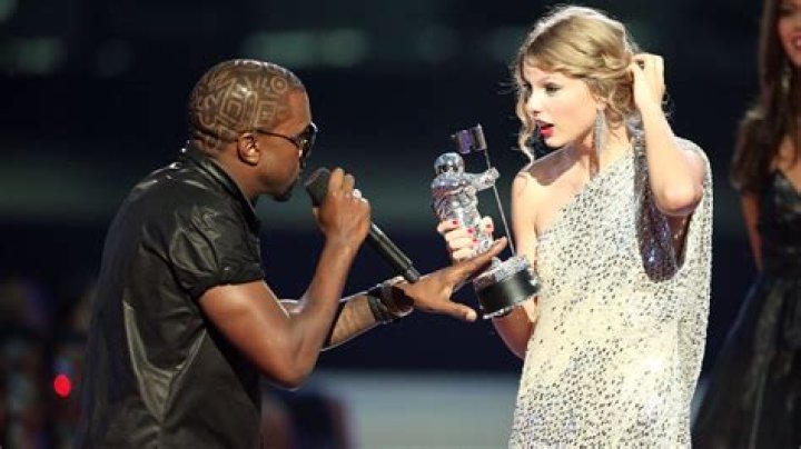 Cardi B Hilariously Rushes To Turn Off ‘WAP’ When She’s Interrupted By Kulture, 2