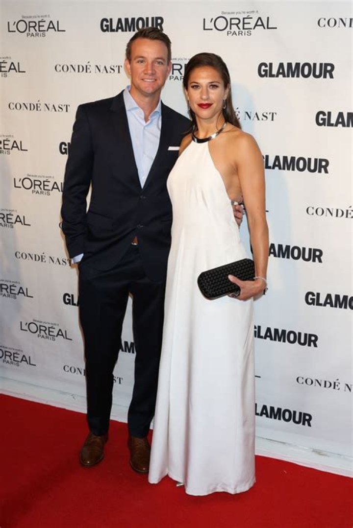 Carli Lloyd & Brian Hollins — Pics – Hollywood Life