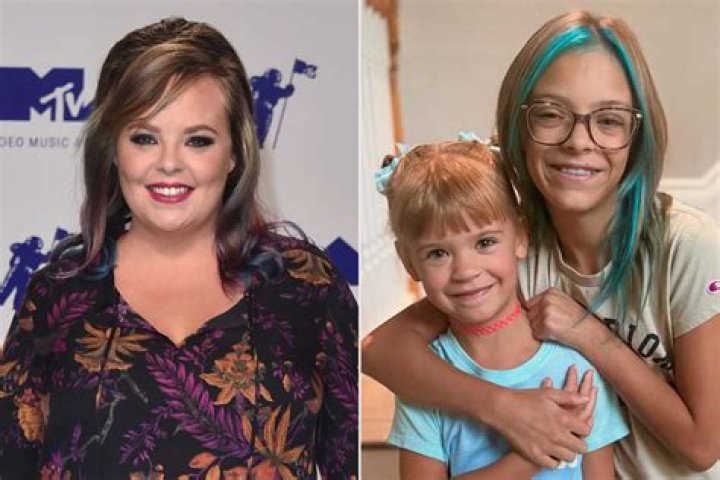 Catelynn Lowell, Tyler Baltierra & 3 Daughters Reunite With Carly – Hollywood Life