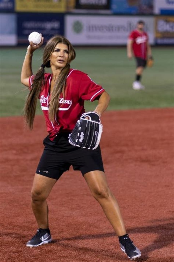 Stars Playing Sports: Photos of Kim Kardashian & More Athletic Celebs