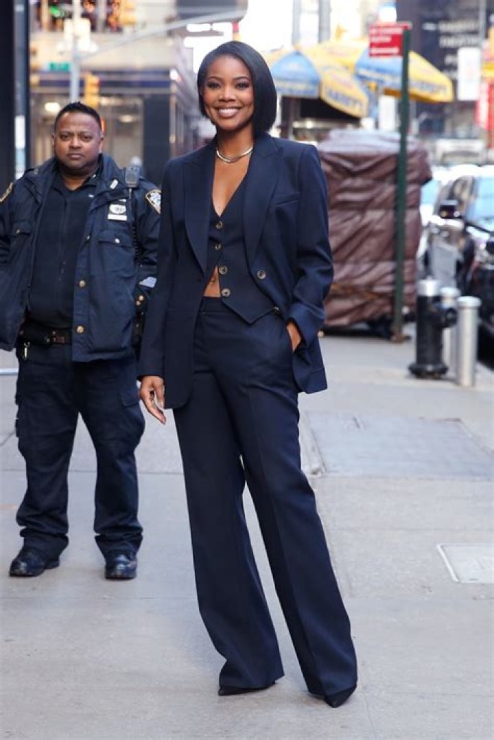 Celebrities Wearing All Black: Photos – Hollywood Life