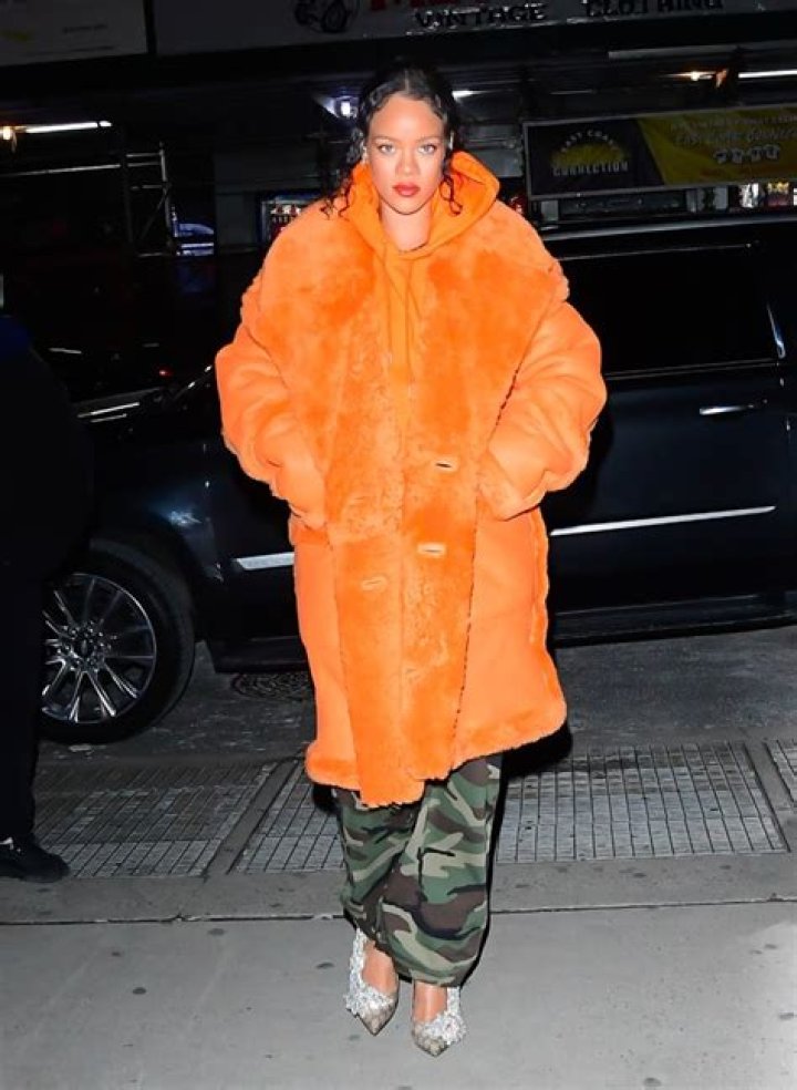 Celebrities Wearing Colored Winter Jackets: Photos – Hollywood Life