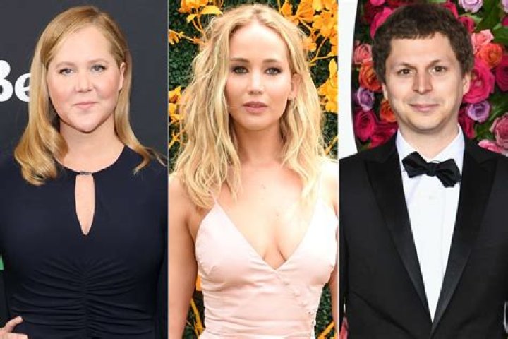 Amy Schumer, Raven Symoné & More Speak Out For Abortion Rights At 2021 Women’s Marches