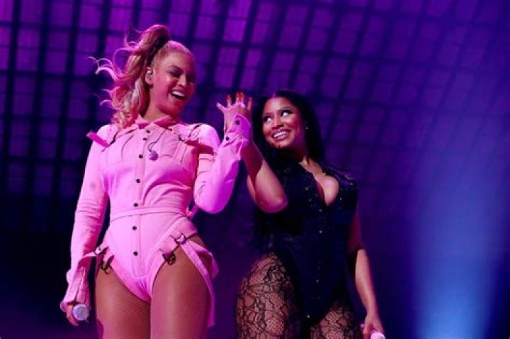 Celebrity Duets: Pics Of Beyonce & Nicki Minaj’s Performance & More