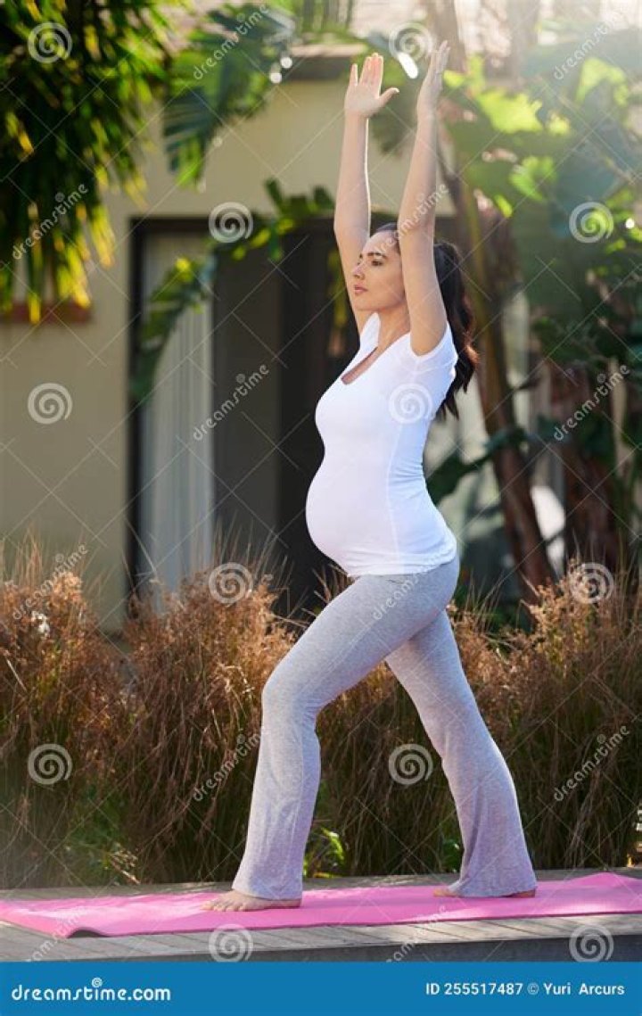 Celebrity Moms Doing Yoga While Pregnant: Kate Hudson, Hilaria Baldwin & More