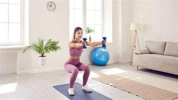 Celebrity Trainer Trainer Shares The 4-Minute Workout You Can Do Anytime While At Home