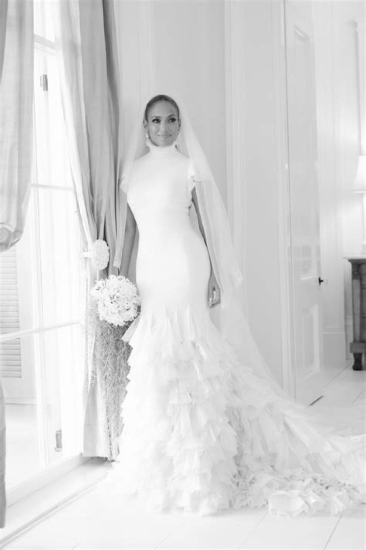 18 Best Celebrity Wedding Dresses: Jessica Biel, Kristen Stewart & More