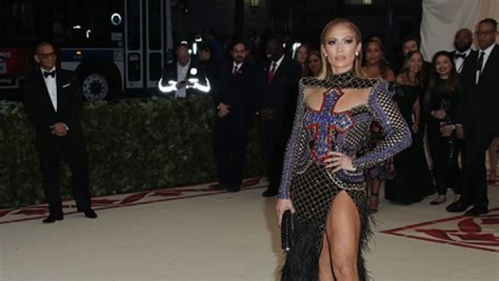 Celebs Over 40 Flaunt Their Sexy Legs — Pics – Hollywood Life