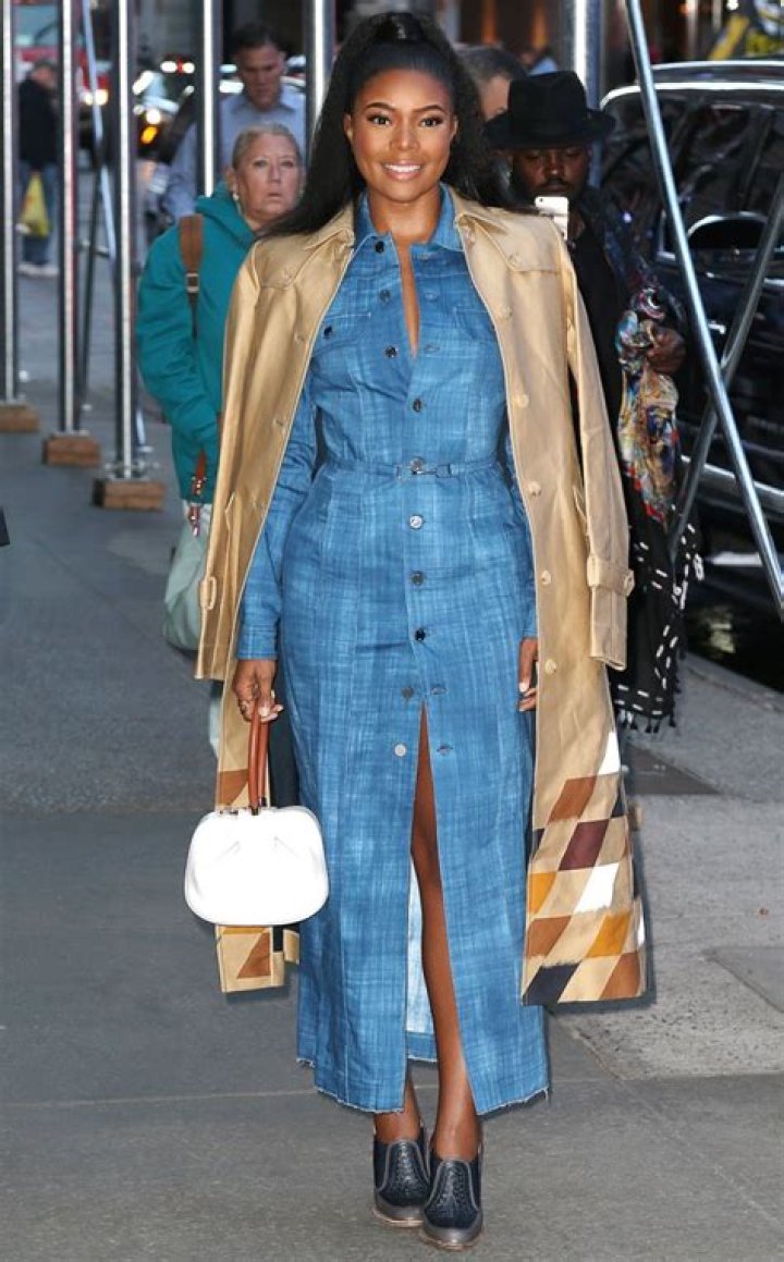 Celebs Wearing Denim Dresses: Photos – Hollywood Life