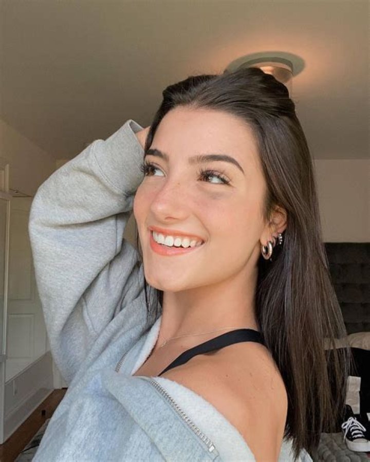 How To Go Viral Like The Star – Hollywood Life